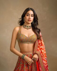 125042-princess-cut-blouse-design-arpita-mehta